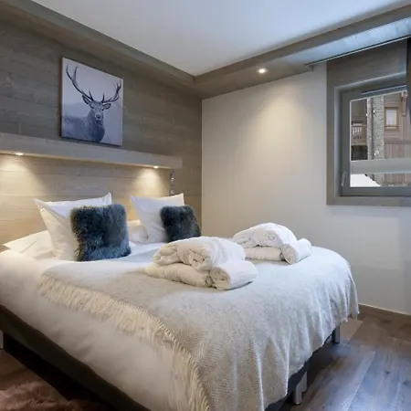Le C By Alpine Apartment *