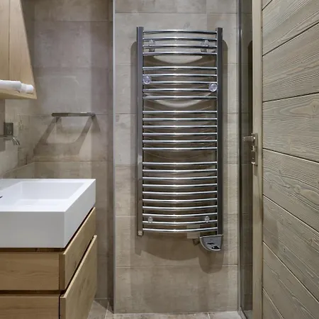 Apartment Le C By Alpine Courchevel