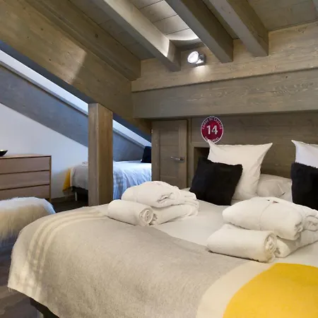 Le C By Alpine Apartment