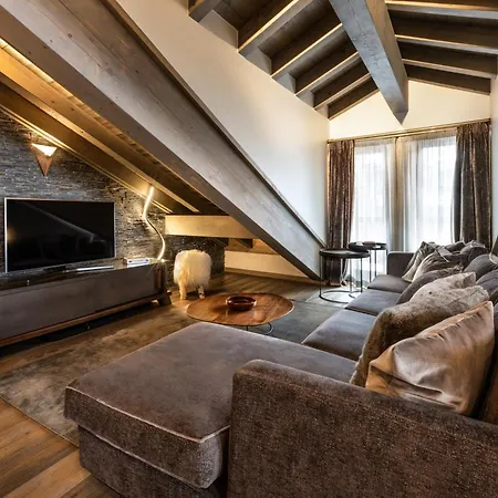Le C By Alpine Daire
