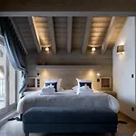 Le C By Alpine *